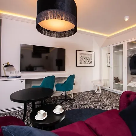 Fregata Aparthotel *