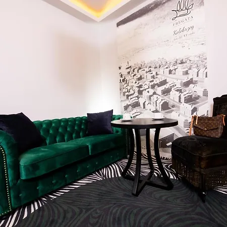 Fregata Aparthotel *