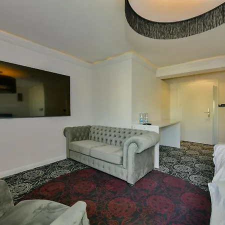 Apartahotel Fregata *