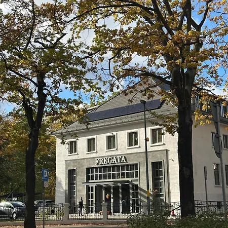 Apartahotel Fregata 3*